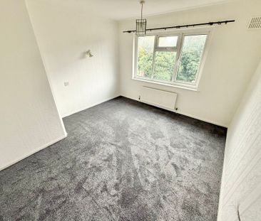 3 bed terraced house to rent in Crediton Close, Liverpool, L11 - Photo 2