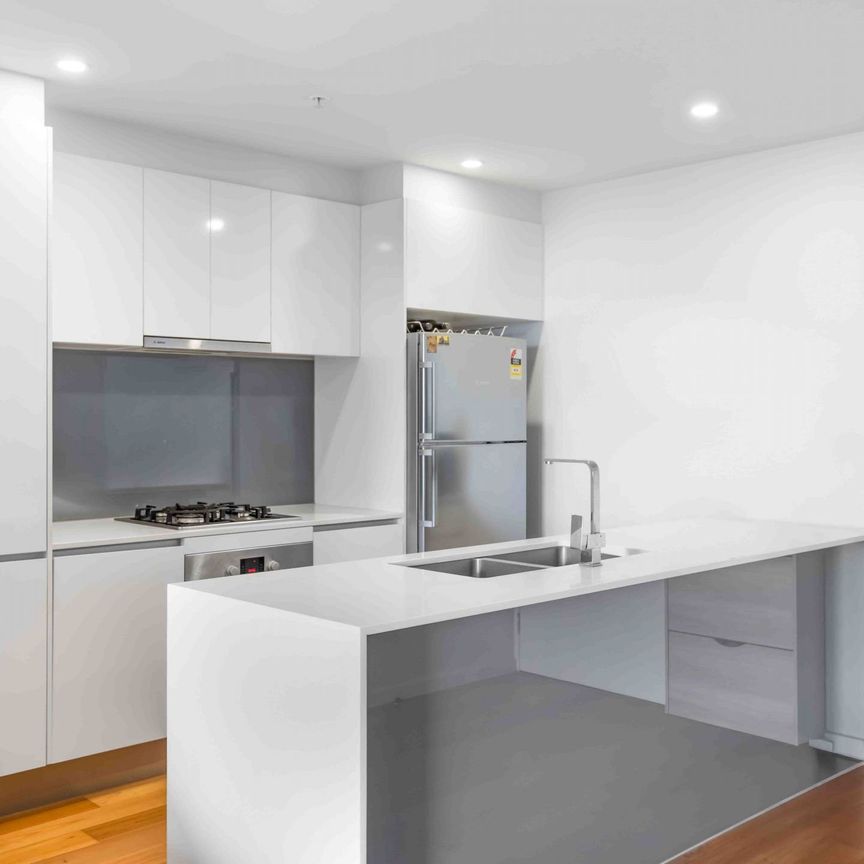 Fully Furnished Two Bedroom Apartment with Partial River Views - Photo 1