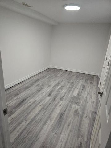 For Lease - 53 Major Mackenzie Drive Unit# Basement Apartment, Richmond Hill, Ontario - Photo 2