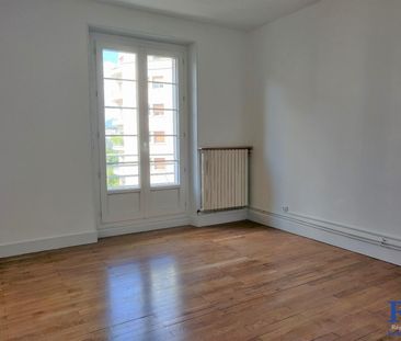 Location Appartement 2 pièces 55m² GRENOBLE 38100 - Photo 2