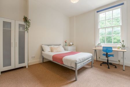 9 Bed Semi-Detached House, Wilkinson Street, S10 - Photo 2