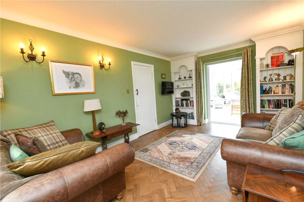 East Farm Mews, CH48 1QB, Caldy - Photo 1