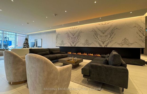 For Lease - 30 Upper Mall Way Unit# A3010, Vaughan, Ontario - Photo 1