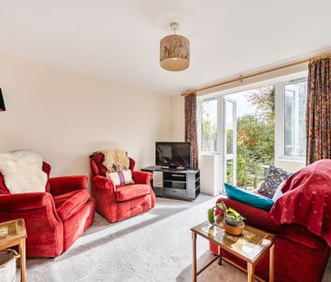 Whitfield Road, Haslemere, GU27 - Photo 2