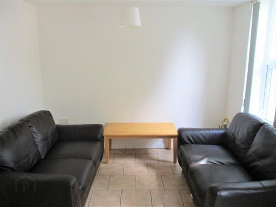 Rugby Avenue, University Quarter!, Belfast, BT7 1RG - Photo 1