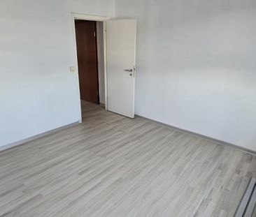 Helle 4 Zimmer Wohnung in Thurm-Mülsen zu vermieten - Foto 2