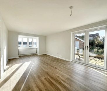 4 bedroom terraced house to rent - Photo 1