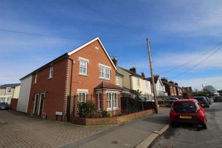 Lampon Close, West Bergholt, CO6 - Photo 2