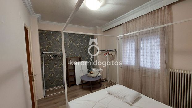 Studio/Γκαρσονιέρα για ενοικίαση Πλατεία Ναυαρίνου (Κέντρο Θεσσαλονίκης) - Photo 1