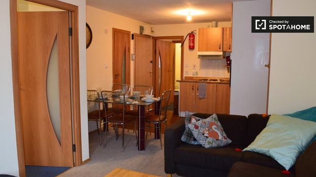 3-bedroom apartment to rent in Drimnagh, Dublin - Photo 1