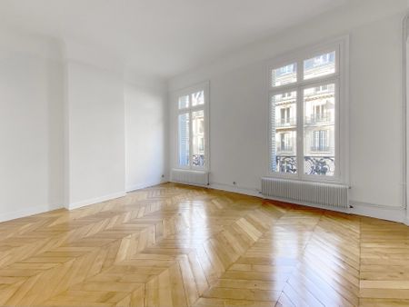 Rental Apartment Paris 8th - Photo 5