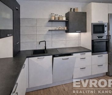 Pronájem bytu 3+1 68 m² - Photo 3