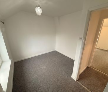 Brackenwood Road, BEBINGTON CH63 - Photo 4