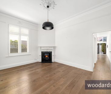 Refined Edwardian Living in a Premier Armadale Setting - Photo 2