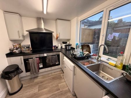 Ashley Down Rd - Photo 3