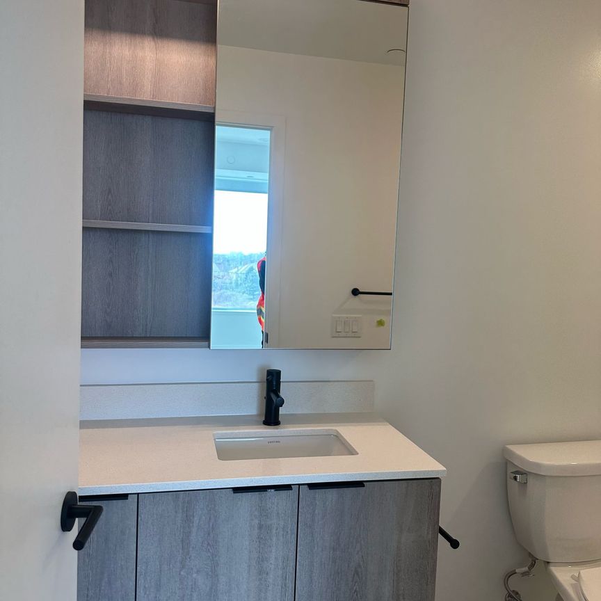 For Lease - 2495 Eglinton Avenue Unit# 404, Mississauga, Ontario - Photo 1