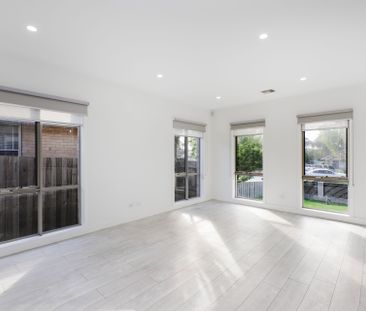 Charming House at 125 Dallas Drive, Dallas - Photo 4