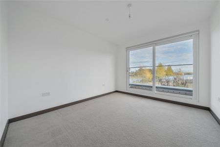 2 bedroom duplex to rent Merlin Drive, Fletton Quays, Peterborough, Cambridgeshire, PE2 - Photo 3