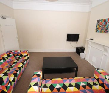 5 Bedroom | 14 Trematon Terrace, PL4 6QS - Photo 6