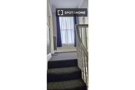 Bed for rent in a residence in Dublin - Photo 3