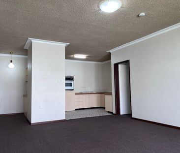 1/1 Burra Street, 4217, Chevron Island Qld - Photo 6