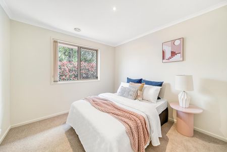 8 Funder Street, Bruce ACT 2617 - House For Rent | Domain - Photo 4
