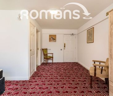 property to rent - Photo 1