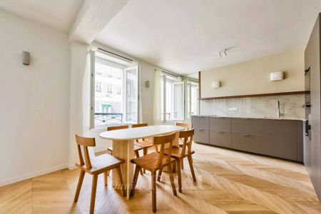 Location appartement, Paris 7ème (75007), 3 pièces, 61.8 m², ref 86938522 - Photo 3