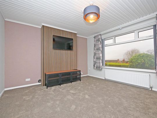 12 Beechill Park East, Saintfield Road, - Photo 1