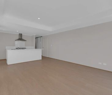 “3 x 2 Family Home in Hilbert” - Photo 5