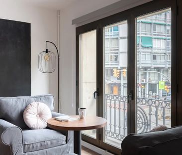 Carrer de Balmes, Barcelona, Catalonia 08006 - Photo 1