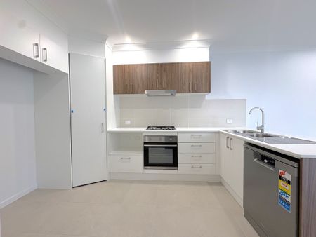 Brand New Family Home - Photo 5