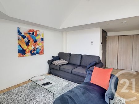 Location Appartement 3 pièces 69m² LA NEUVILLETTE 51100 - Photo 4