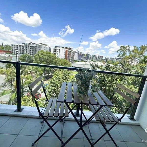 FURNISHED LUXURY ONE BEDROOM APARTMENT IN KOKO APARTMENTS WEST END - Photo 1