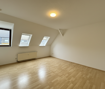 Helle 3-Raumwohnung mit Einbauküche und Grillplatz zu vermieten - Photo 1