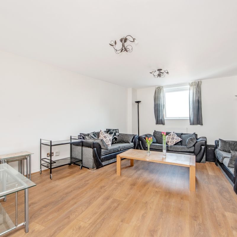 Palgrave Gardens, Marylebone, London, NW1 - Photo 1