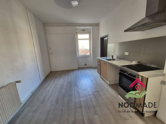 F5 de 99 m² au 1er étage - Sarreguemines - Photo 1