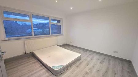 Windrush Road, Swindon, SN25 - Photo 3