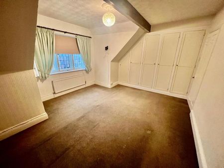 3 bedroom flat to rent - Photo 2