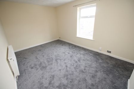 2 Bedroom End of Terrace - Photo 5