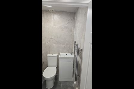 Studio Flat, Beaconsfield Road, N11 - Photo 5