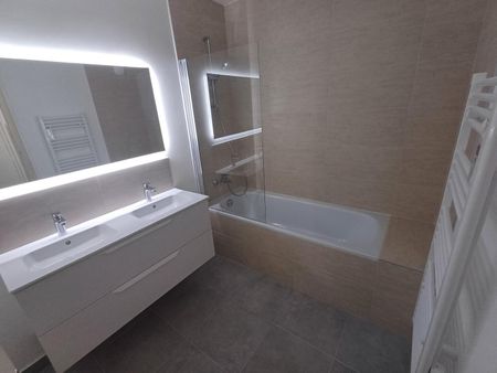 location Appartement T3 DE 81.61m² À ST GERMAIN EN LAYE - Photo 2