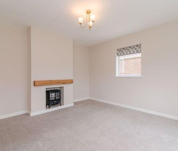 2 bedroom semi-detached bungalow to rent - Photo 1