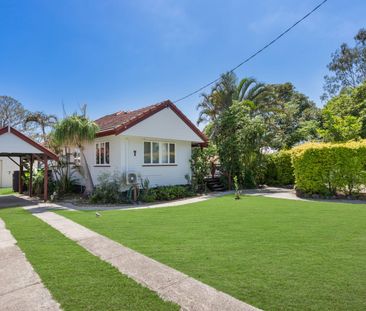 A Perfect Family Home with a Shed, Carports and Outdoor Oasis - Photo 5