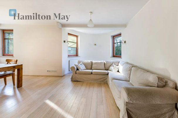 Słoneczny apartament w nowoczesnej willi miejskiej - Zdjęcie 1