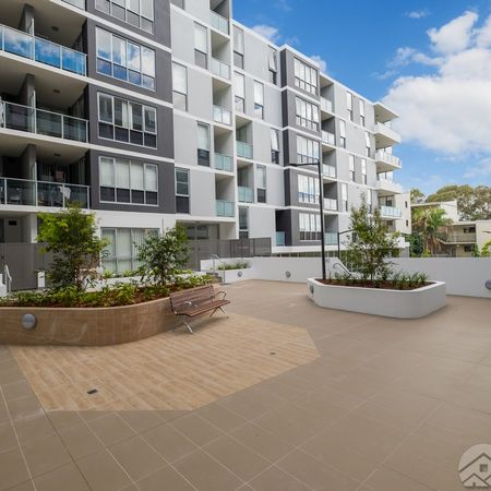 Entry via block C,1-bedroom modern apartment now for lease - Photo 3