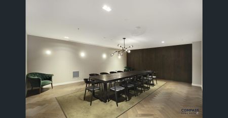 LUXURY APARTMENT! - Photo 2
