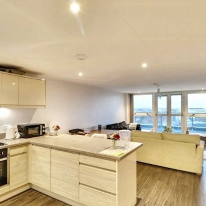 2 Bed Flat, Marco Island, NG1 - Photo 1