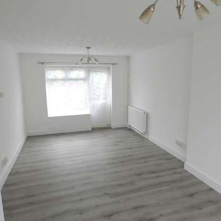 Veritys, Hatfield, AL10 - Photo 1