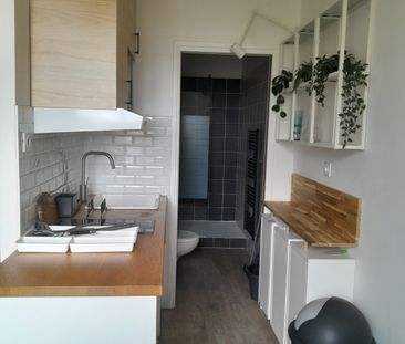 Studio 14 m2 à louer - 29 rue Léon Blum, 691000 Villeurbanne - Photo 4